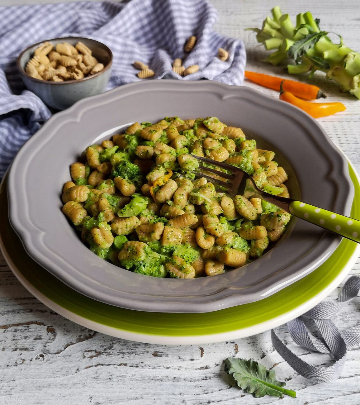 Malloreddus integrali con broccoli e pecorino